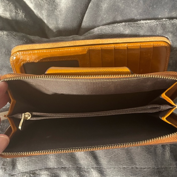 Borgasets Leather Wallet - Picture 4 of 7